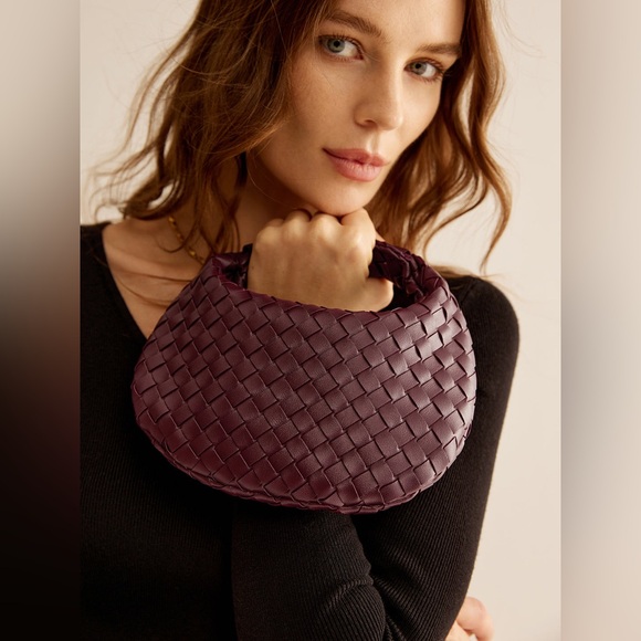 Commense Rounded Woven Zipper Handbag - Picture 3 of 8